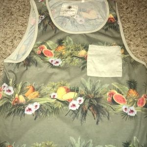Leafy tank top